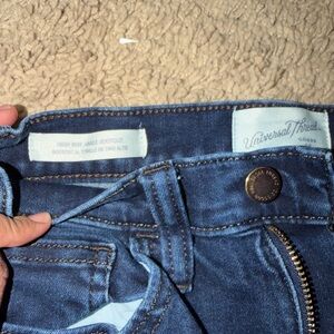 Universal Thread Women's High Rise Jeans - Deep Blue